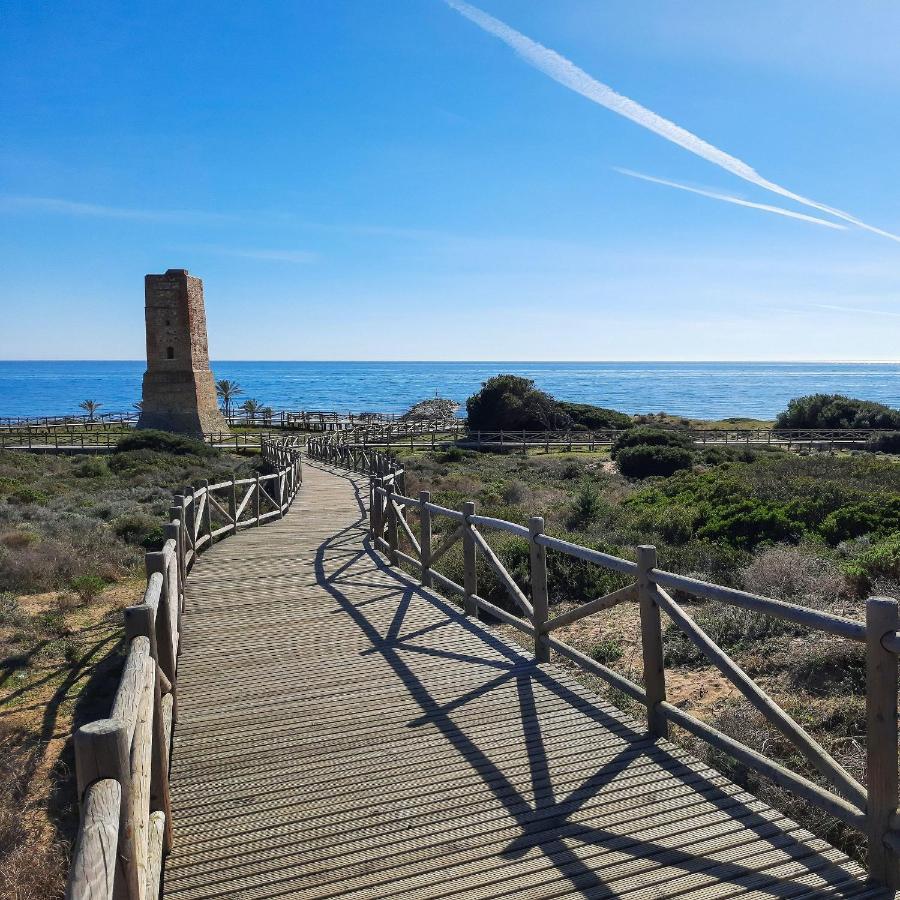 Bungalow With Large Terrace In A Quiet Park - Beach Nearby Sitio de Calahonda Eksteriør bilde
